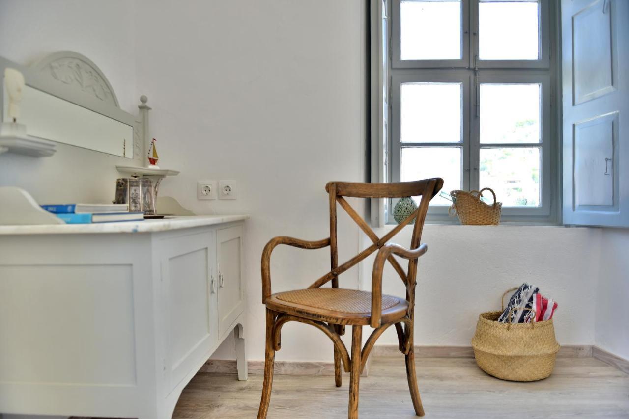 Hydra Art Suites Eksteriør billede